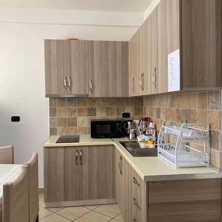 Ferienwohnung Rikardo Apartament Vlorë Exterior foto